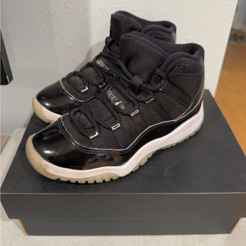 Kids Jordan 11 Retro 12c with box